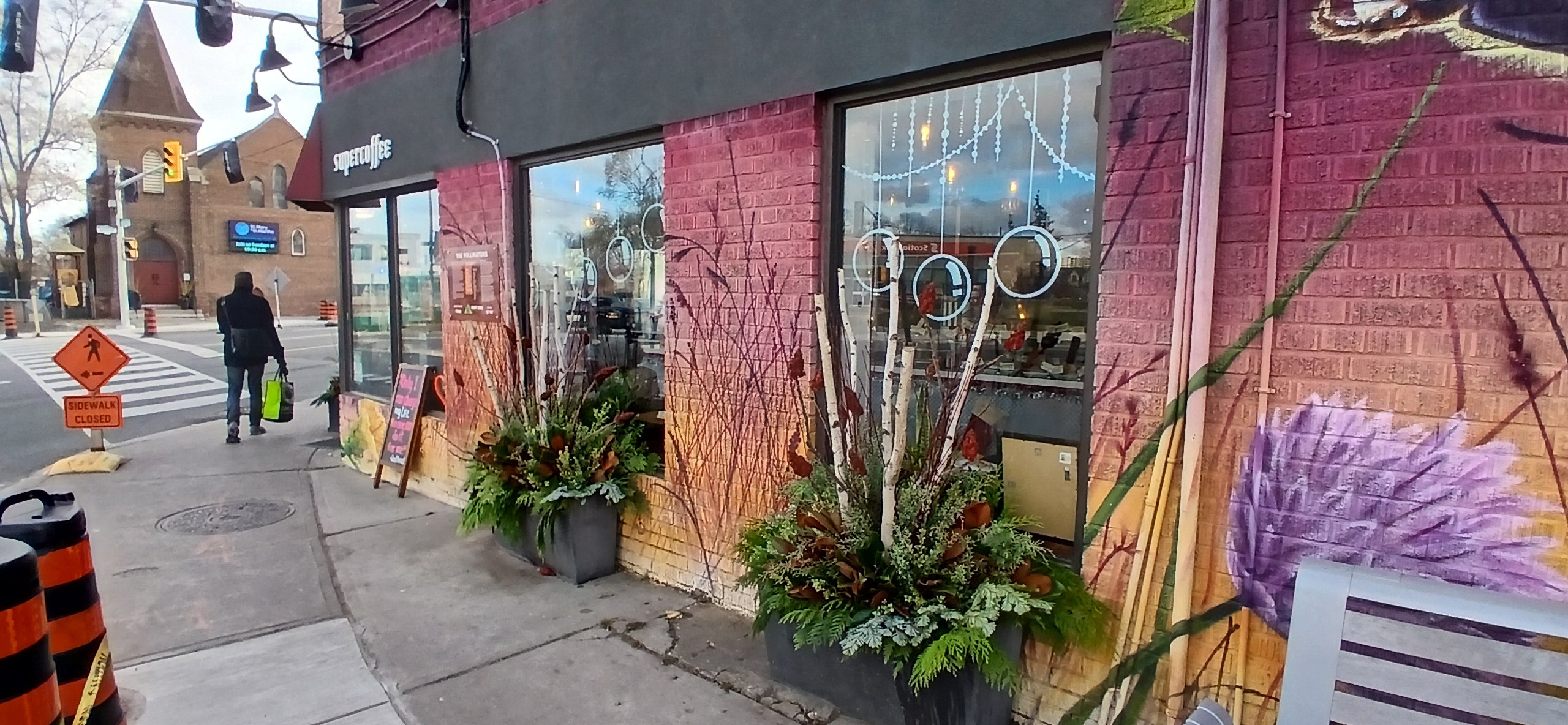 Commercial Seasonal Planters